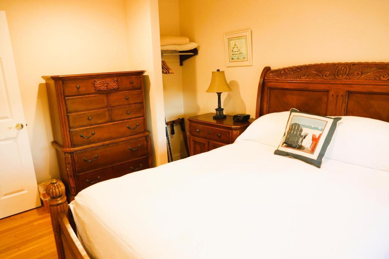 By The Sea Guests Bed & Breakfast And Suites Dennisport Quarto foto